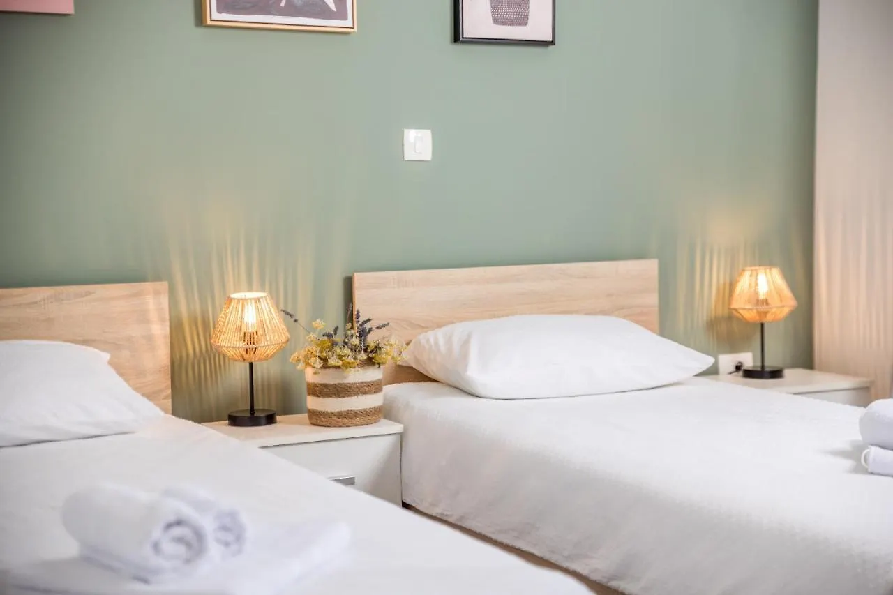 Villa Oleander Apartman Aria Poljane