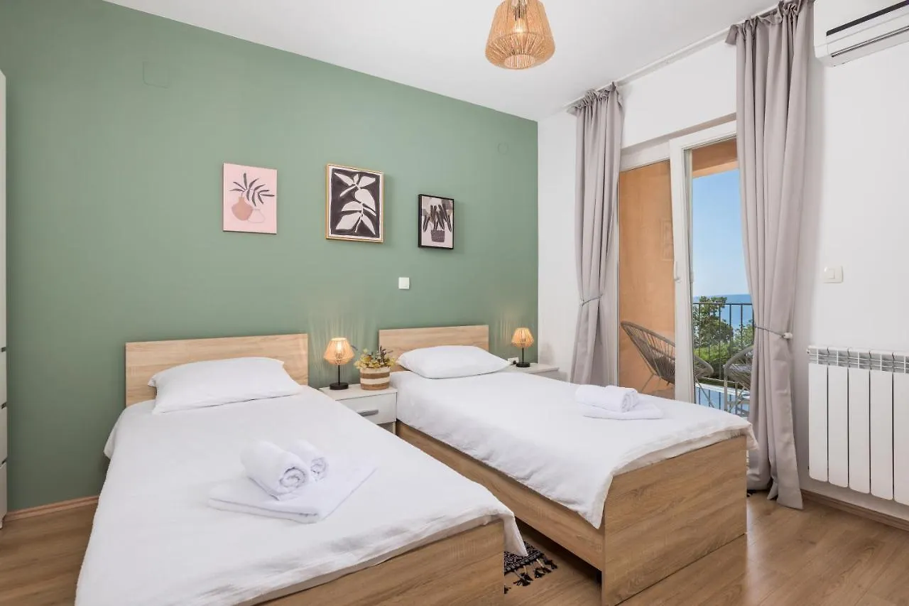 Apartment Villa Oleander Apartman Aria Poljane